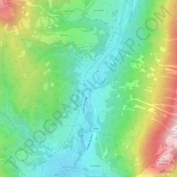Soraga地形图、海拔、地势